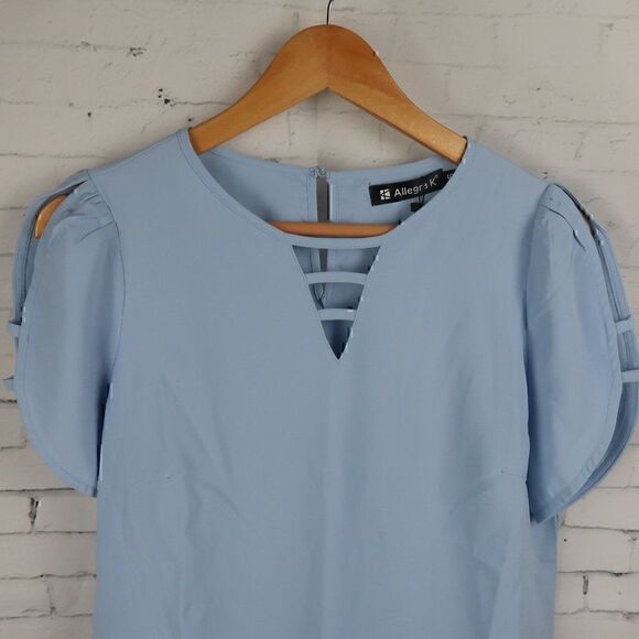 ALLEGRA K LIGHT BLUE SHORT SLEEVE ROUND NECK WITH V CUT OUT TOP SIZE SMALL NWT - Picture 5 of 8